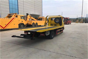 叠彩非事故拖车